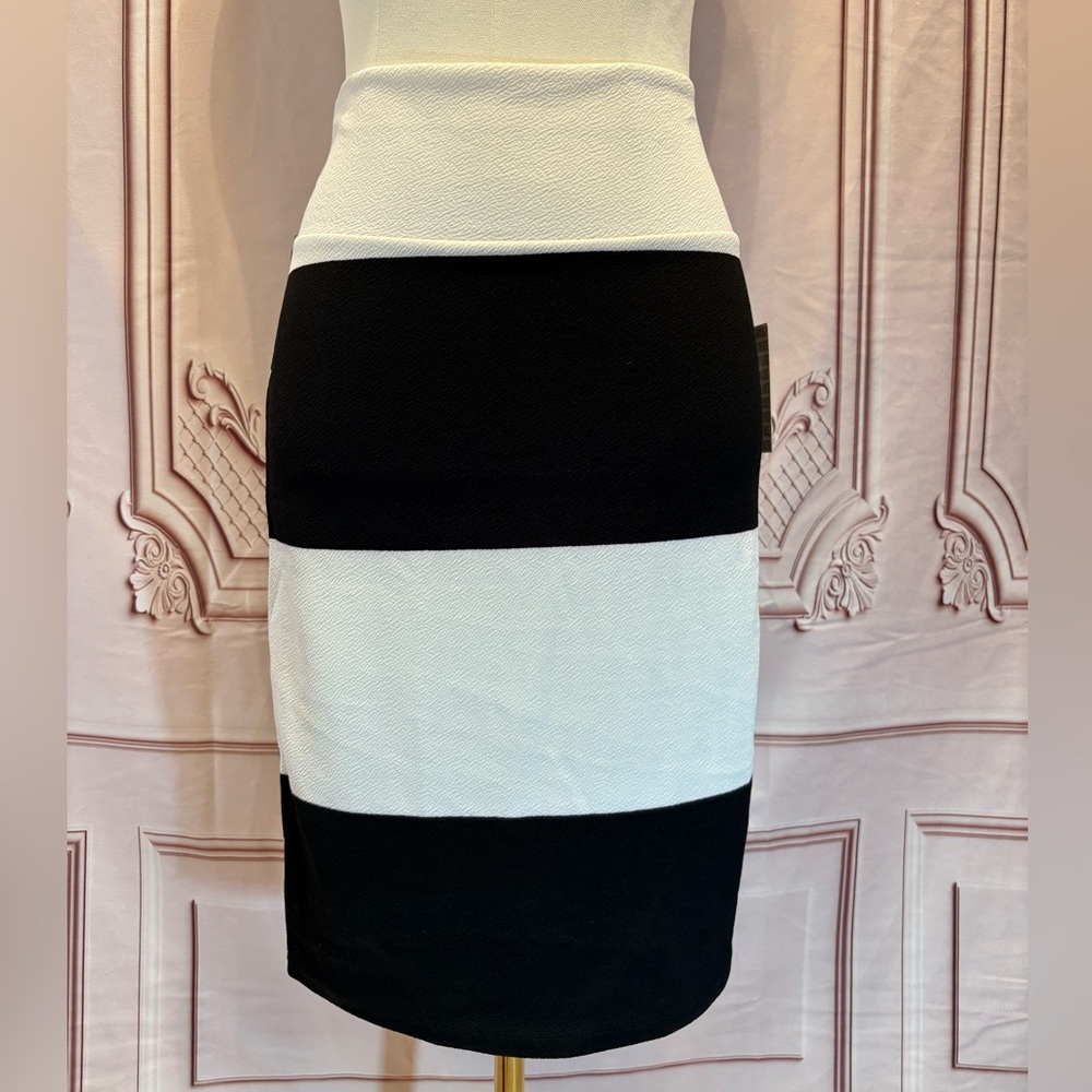 LulaRoe Cassie skirt